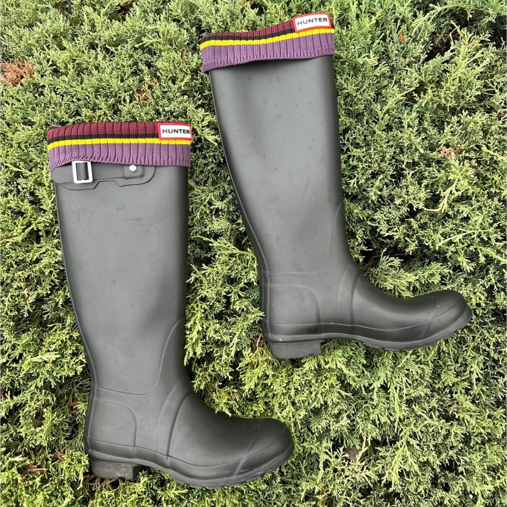 Hunter Women's Original Tall Rain Boots US Size 6 Matte Black With Boot Socks